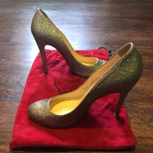 💯 Authentic Christian Louboutin